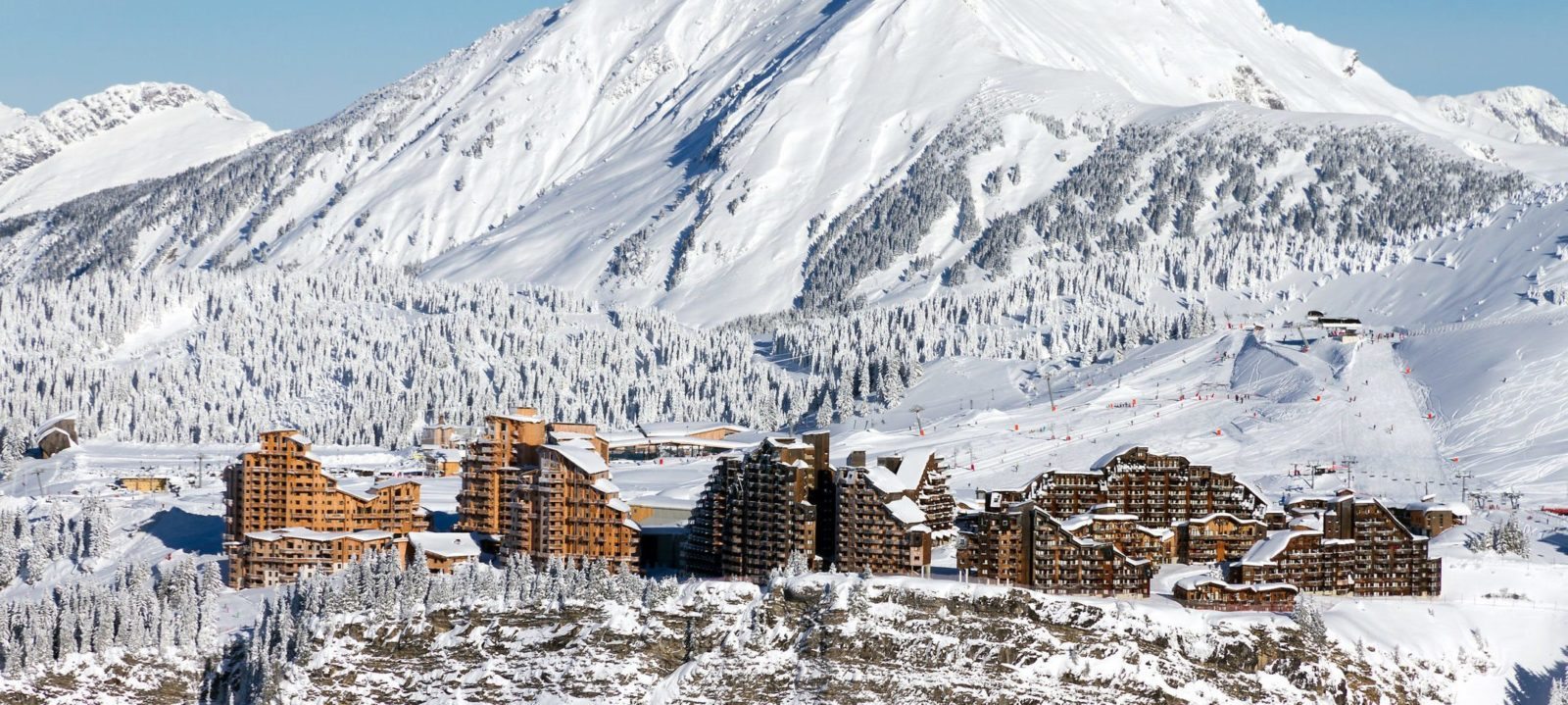 Navette de Geneva à Avoriaz, démarrer vos vacances avec un transfert rapide en minibus de l'aéroport