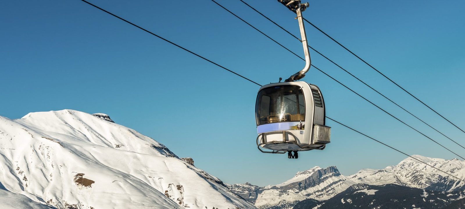Navette de Genève aux Contamines, transport rapide en mini bus de l'aéroport au centre de la station